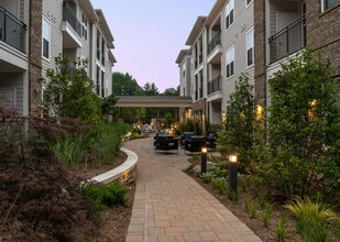 Overture Cotswold 55+ Active Adult Apartment Homes in Charlotte, NC - Building Photo - Building Photo