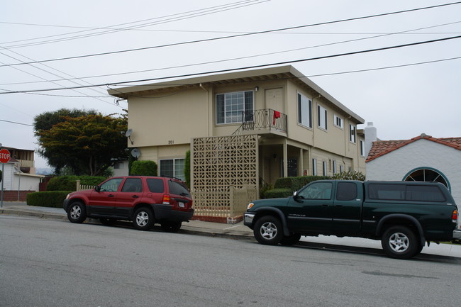 201 Santa Lucia Ave in San Bruno, CA - Building Photo - Building Photo