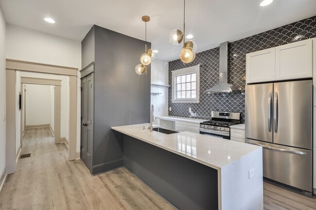 property at 720 Penn Ave NE