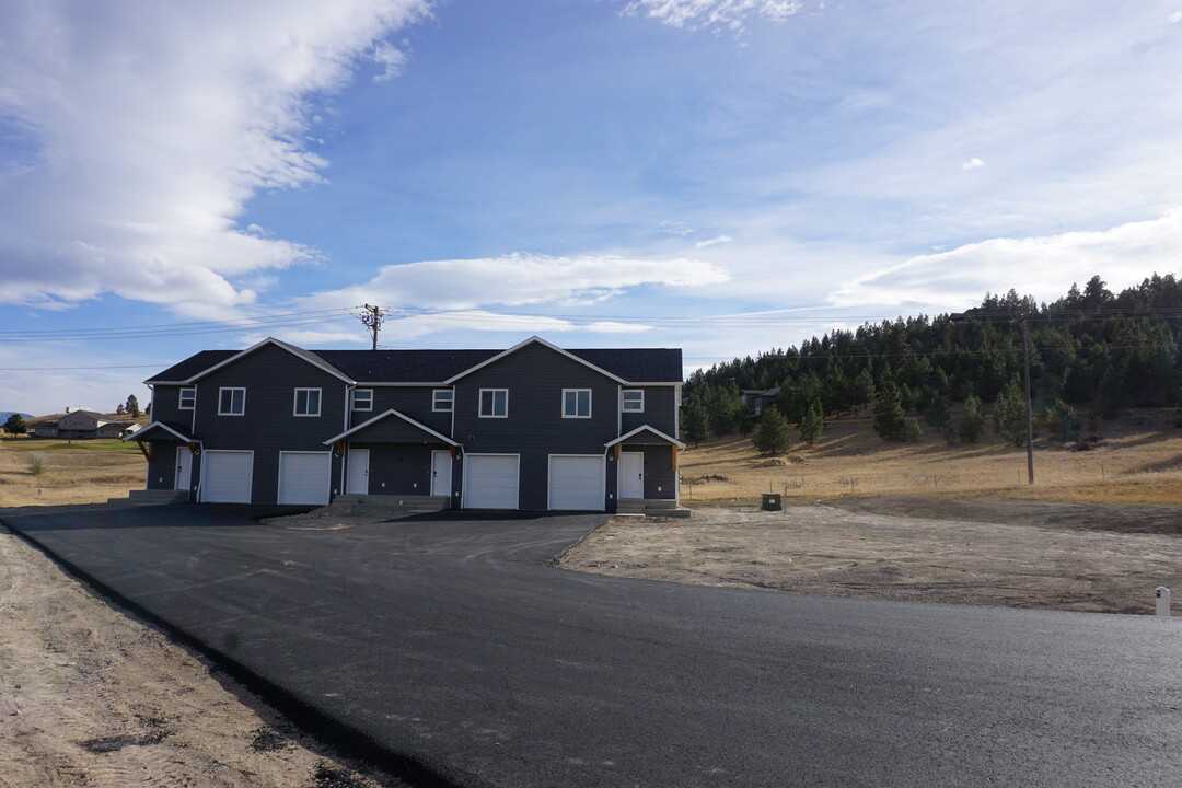 2297 Deerfield Ln-Unit -L-06 in Helena, MT - Building Photo