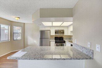 849 Rock Springs Dr in Las Vegas, NV - Building Photo - Building Photo