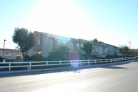 Las Casas de Madera in Salinas, CA - Foto de edificio - Building Photo