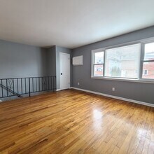 5211 Cottage Ave, Unit 2 in North Bergen, NJ - Foto de edificio - Building Photo