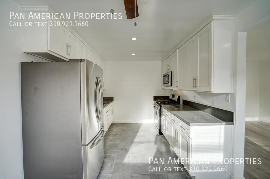 50 E Plymouth St in Long Beach, CA - Building Photo