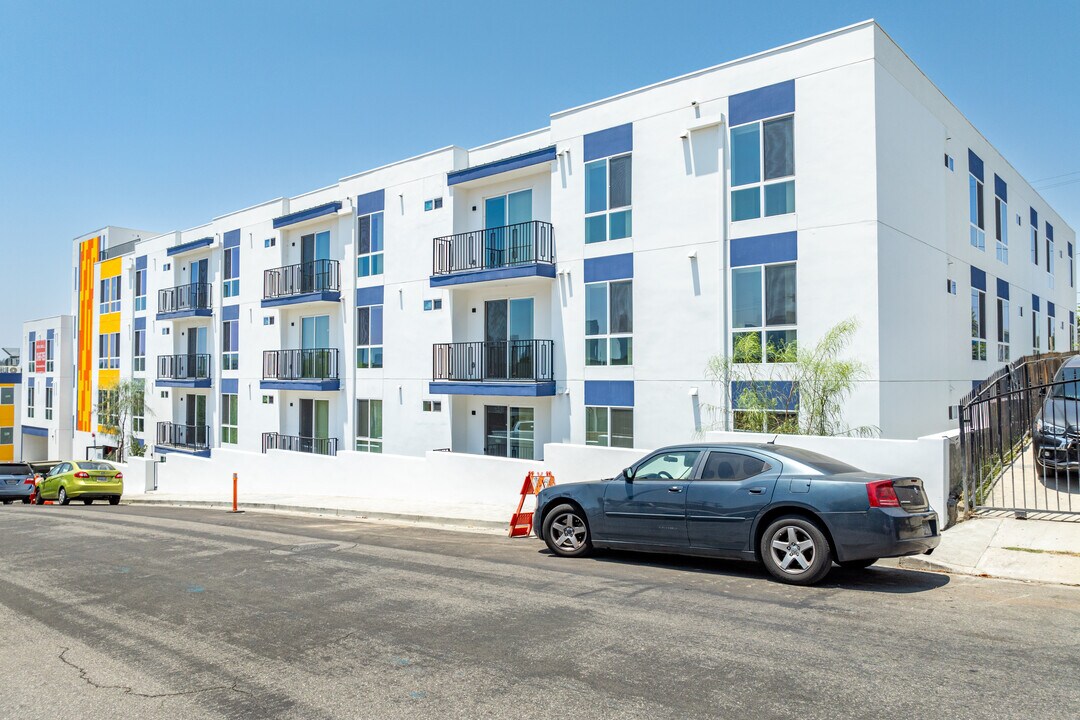 433 Rosenell Ter in Los Angeles, CA - Foto de edificio