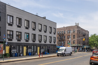 2100 Fulton St in Brooklyn, NY - Building Photo - Building Photo