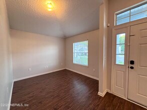 3492 Whisper Creek Blvd in Middleburg, FL - Building Photo - Building Photo