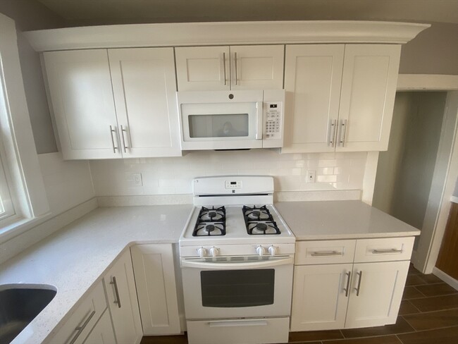 property at 39 Waterhouse St