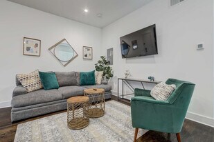 940 Piedmont Ave NE in Atlanta, GA - Building Photo