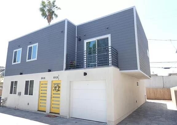 10928 Hartsook St in North Hollywood, CA - Foto de edificio