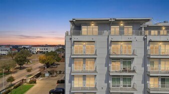 6955 Turtlewood Dr in Houston, TX - Building Photo