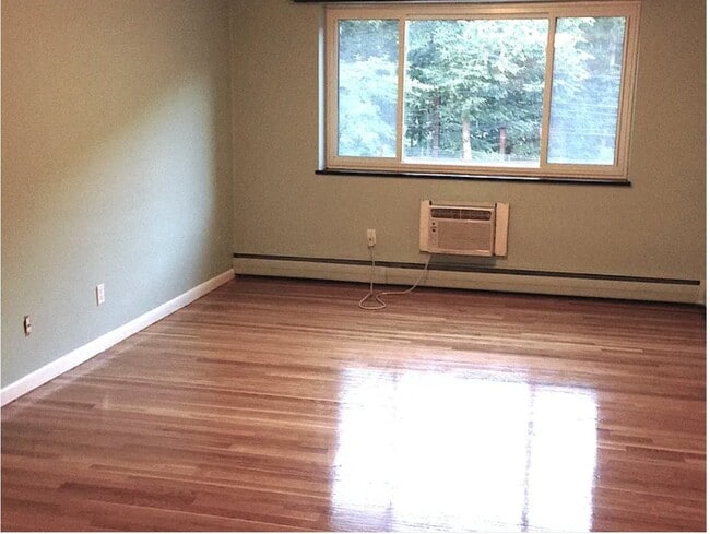 205 Kent St, Unit 18 in Brookline, MA - Building Photo - Building Photo