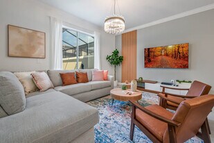 2416 Reading Trail in Kissimmee, FL - Building Photo