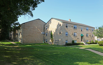 Melrose Place Apartments in Newark, DE - Foto de edificio - Building Photo