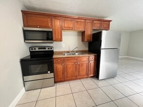1304 NW 6th Ave in Fort Lauderdale, FL - Building Photo - Building Photo