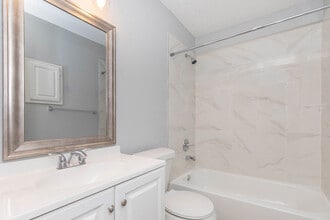 Blakemore Townhomes in Houston, TX - Building Photo - Building Photo