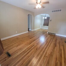 519 Gordon S in Wichita, KS - Building Photo - Building Photo