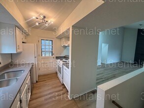 1122-1124 S Laurel St in Wichita, KS - Building Photo - Building Photo