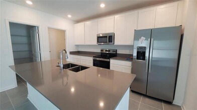 238 Brave Rd in Davenport, FL - Foto de edificio - Building Photo