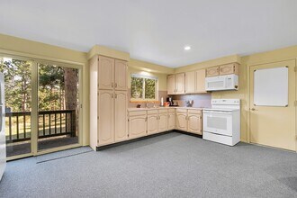 27927 Circle Dr in Evergreen, CO - Building Photo - Building Photo