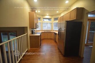 8107 25th Pl NE in Lake Stevens, WA - Foto de edificio - Building Photo