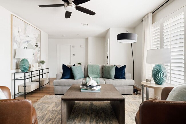 property at 8638 E Whitton Ave