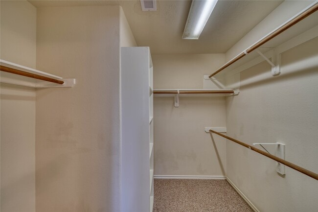 property at 43 Whitekirk Pl