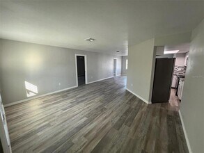 6498 Amory St in Englewood, FL - Building Photo - Building Photo