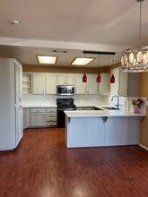 383 Camden Ct in Corona, CA - Building Photo - Building Photo