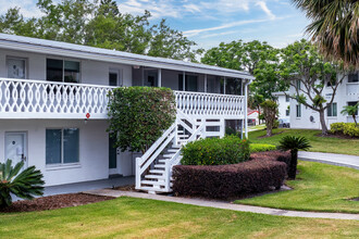 Lake Maitland Terrace Condos in Maitland, FL - Building Photo - Building Photo