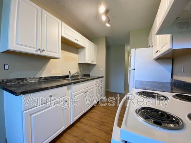 property at 875 Badke Rd