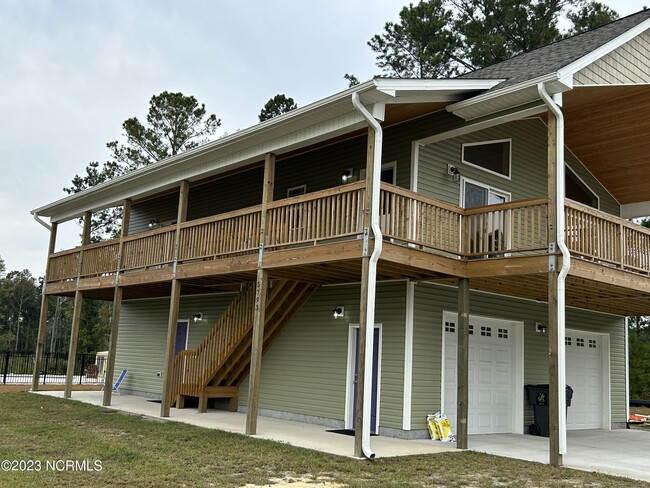 5793 Sidbury Rd in Castle Hayne, NC - Building Photo - Building Photo