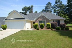 856 Betsy Ross Trail in Hampton, GA - Building Photo