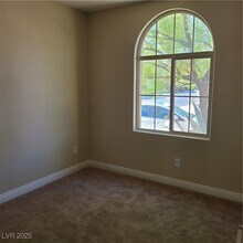 10686 Cliff Lake St in Las Vegas, NV - Building Photo - Building Photo