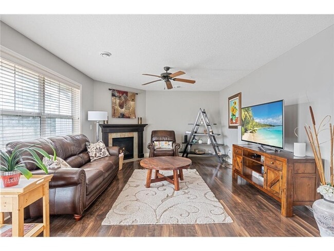 property at 3262 Red Oak Trail