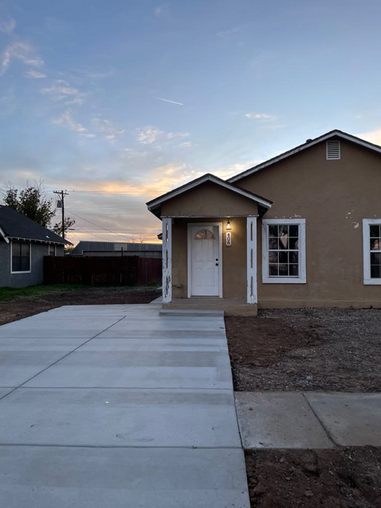 406 S Abilene Ave in Portales, NM - Foto de edificio