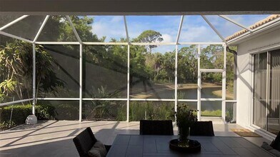 9000 Willow Brook Dr in Sarasota, FL - Building Photo - Building Photo