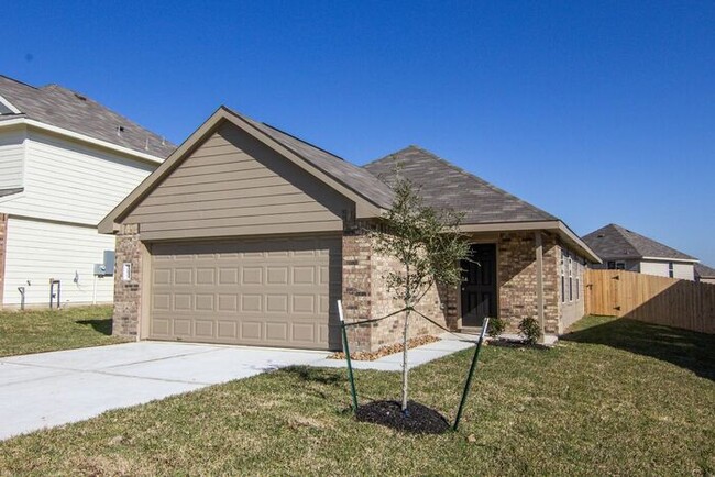 13832 Winding Path Ln in Willis, TX - Building Photo - Building Photo