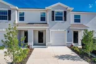 17436 Crescent Moon Lp in Bradenton, FL - Building Photo