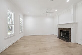 4235 Villanova St in Houston, TX - Building Photo - Building Photo