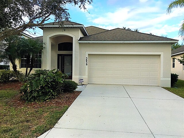 5838 French Creek Ct in Ellenton, FL - Building Photo