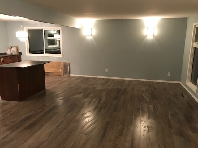 515 Lake Crescent in Saskatoon, SK - Building Photo - Building Photo