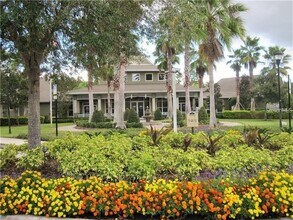 20012 Oakflower Ave in Tampa, FL - Building Photo - Building Photo