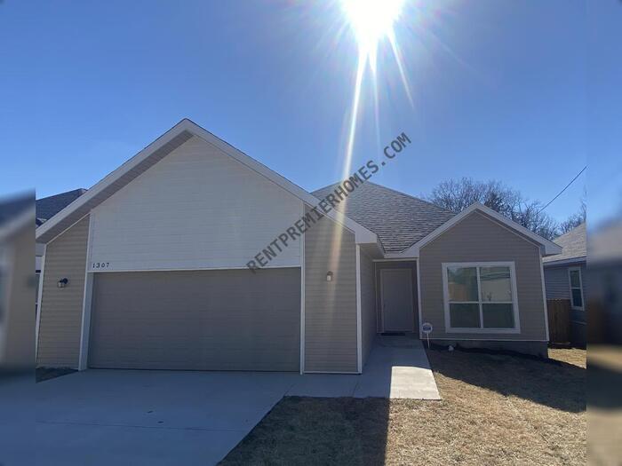 1307 Lee Mac Dr in Jacksonville, AR - Building Photo