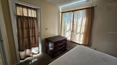 1972 Lake Atriums Cir in Orlando, FL - Building Photo - Building Photo