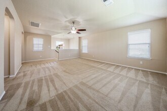 11730 Cayenne Canyon in San Antonio, TX - Building Photo - Building Photo