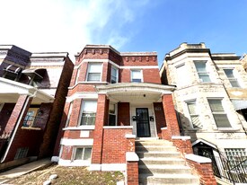 6630 S Rhodes Ave in Chicago, IL - Building Photo