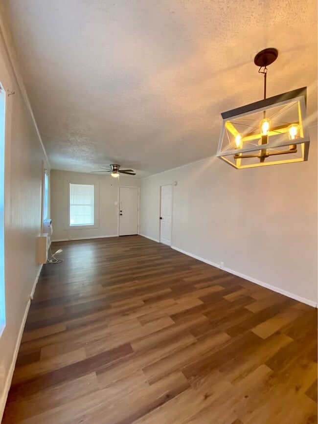 617 S Nebraska Ave in Weslaco, TX - Building Photo - Building Photo