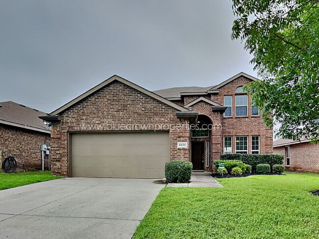 property at 1211 Antoinette Dr