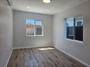 10620 Kester Ave in Los Angeles, CA - Building Photo - Building Photo
